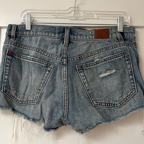 BDG w 27 denim shorts - Picture 4 of 4